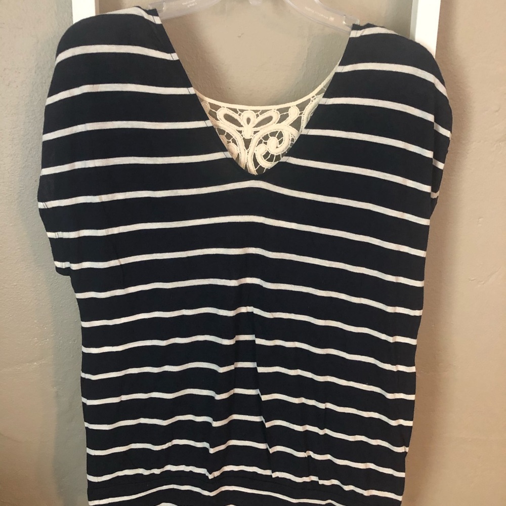 Short sleeve top